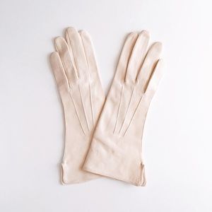 Vintage 1960s Beige-Yellow Tea Party Garden Party Mod Soft Leather Gloves